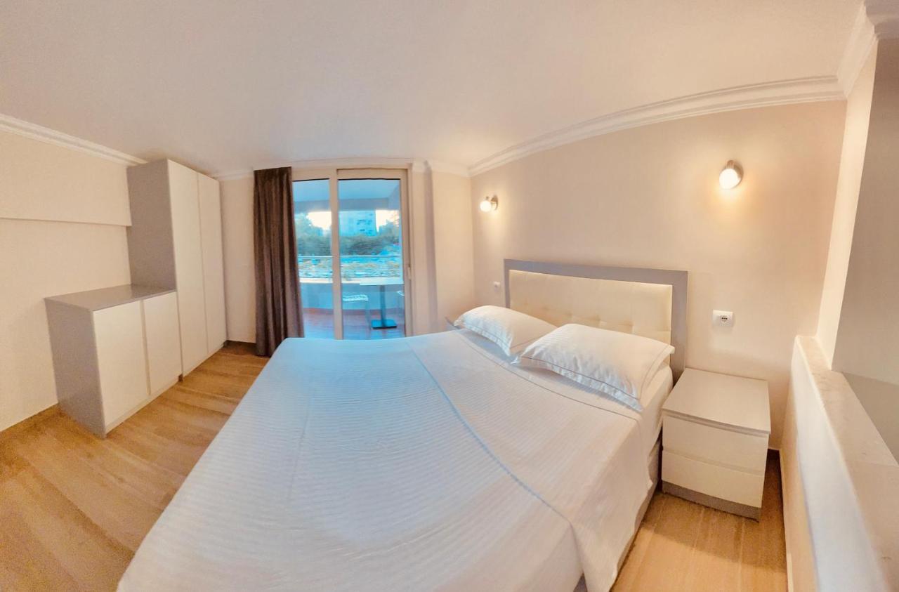 Flors Apartments Dıraç Dış mekan fotoğraf