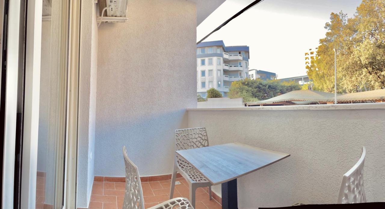 Flors Apartments Dıraç Dış mekan fotoğraf