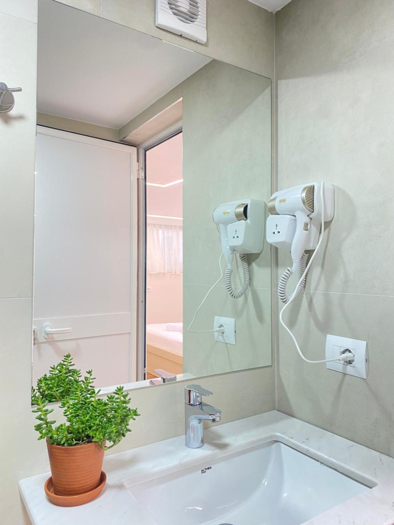 Flors Apartments Dıraç Dış mekan fotoğraf